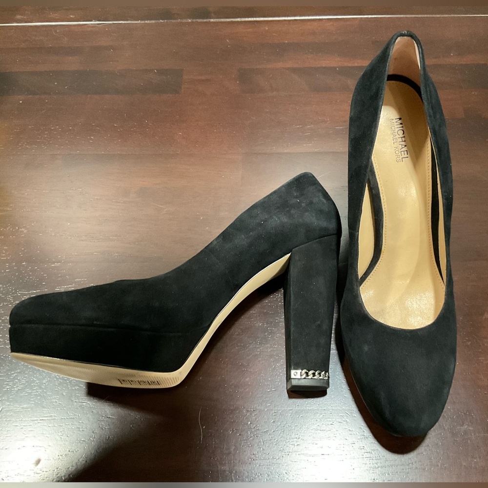 NWT MICHAEL KORS SUEDE SABRINA PLATFORM HEELS